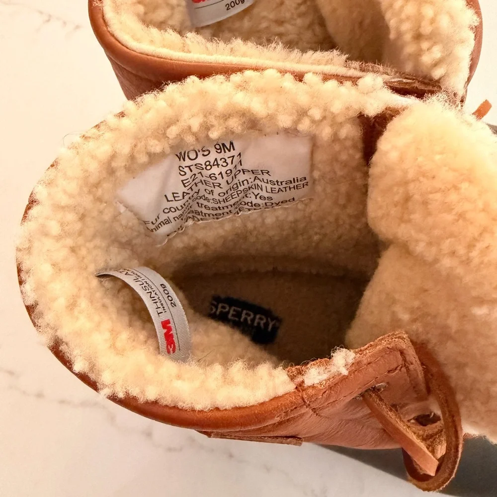 Sperry women’s Tan Leather Boots salt water